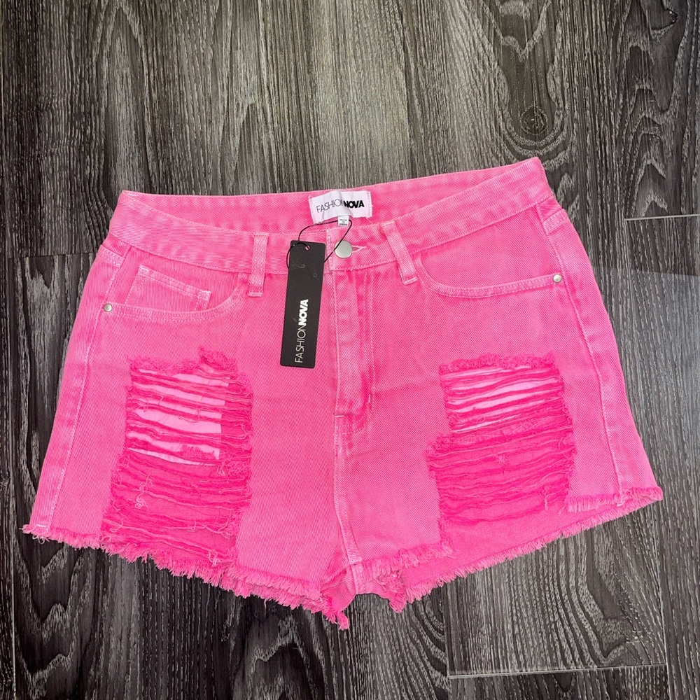 Lovestruck Ripped Denim Shorts Size 11 - Picture 3 of 6